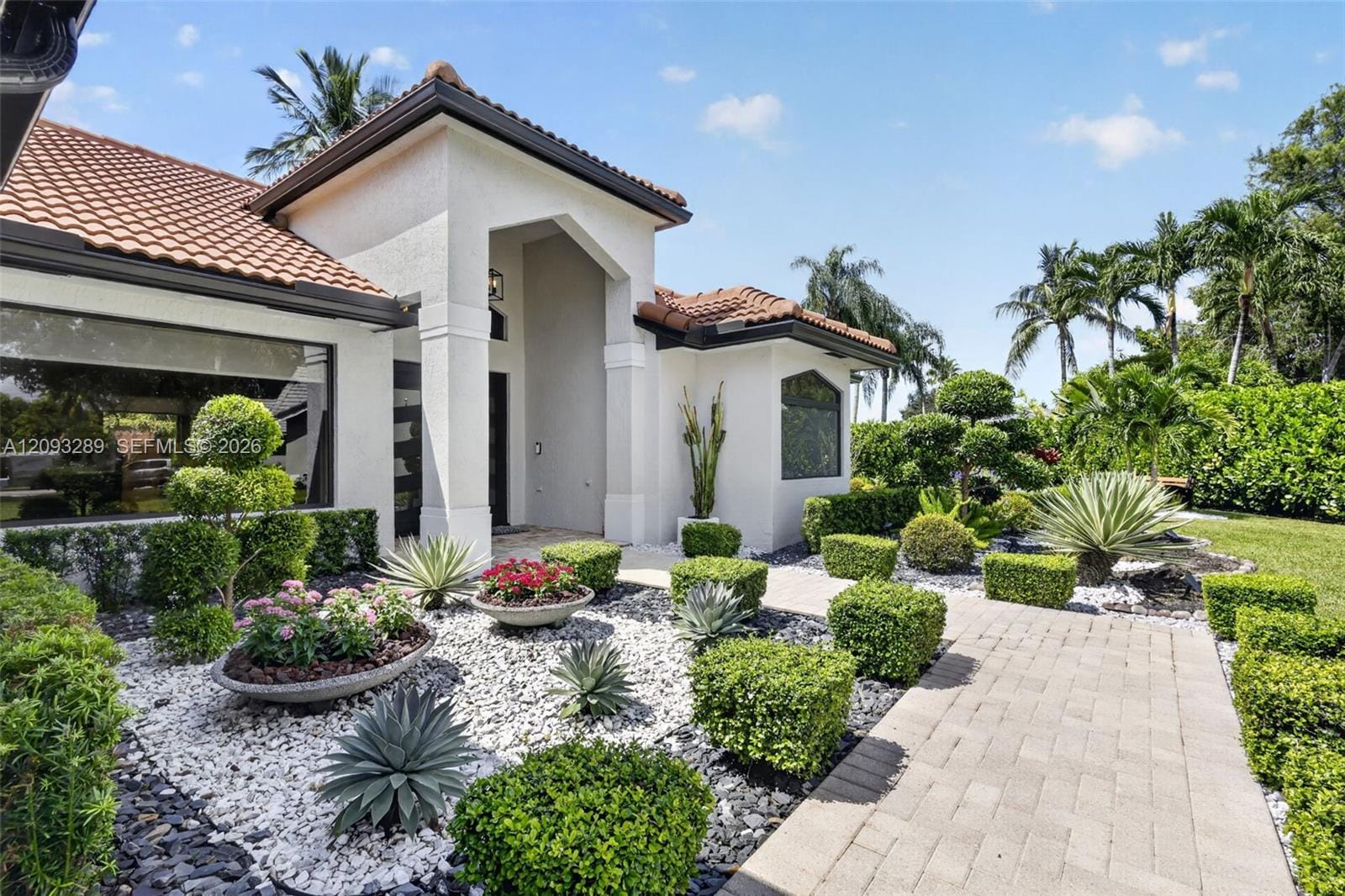 981 SW 126th Way — photo 8