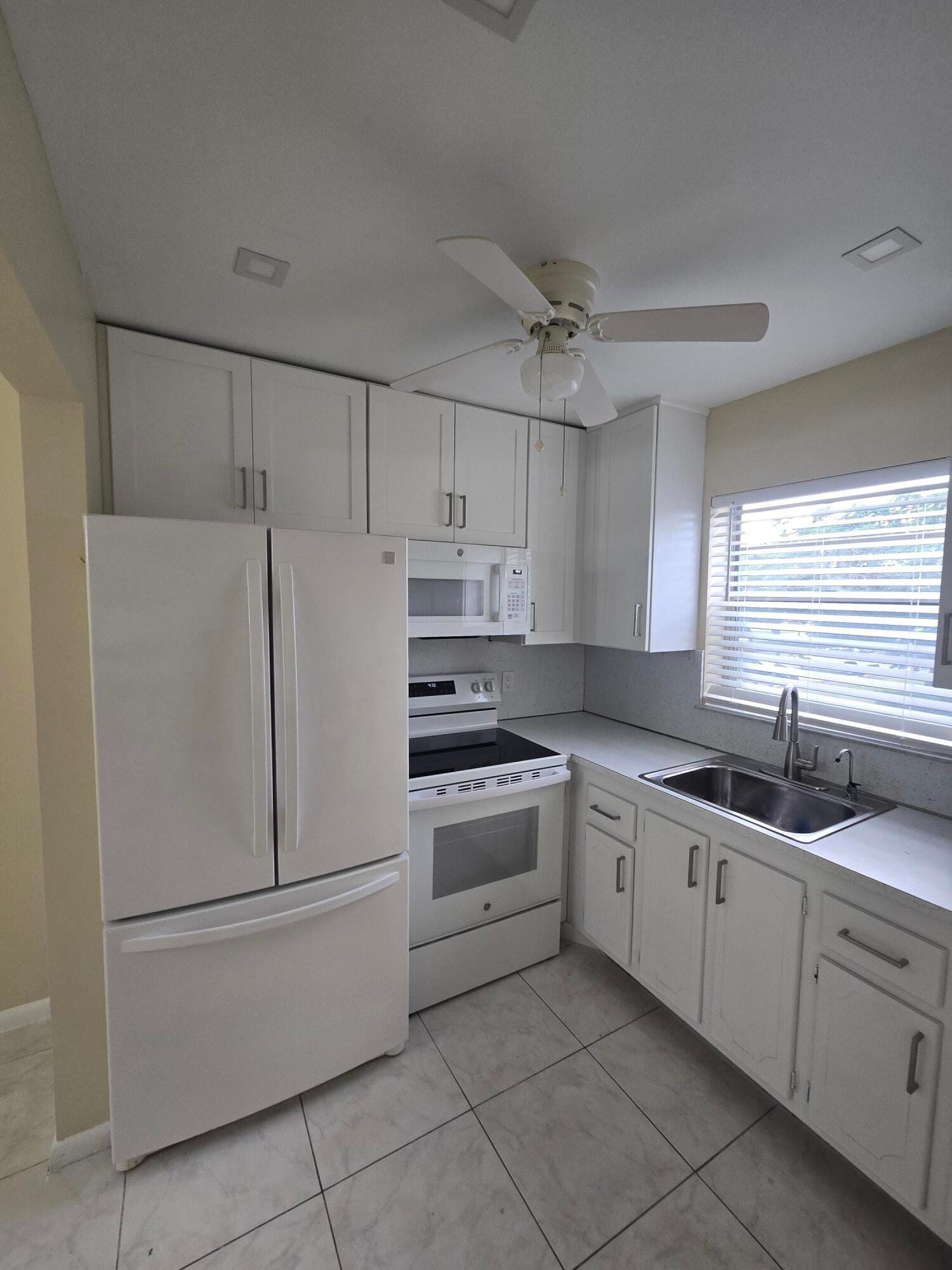 17 CAMBRIDGE A, West Palm Beach, FL 33417 photo 14