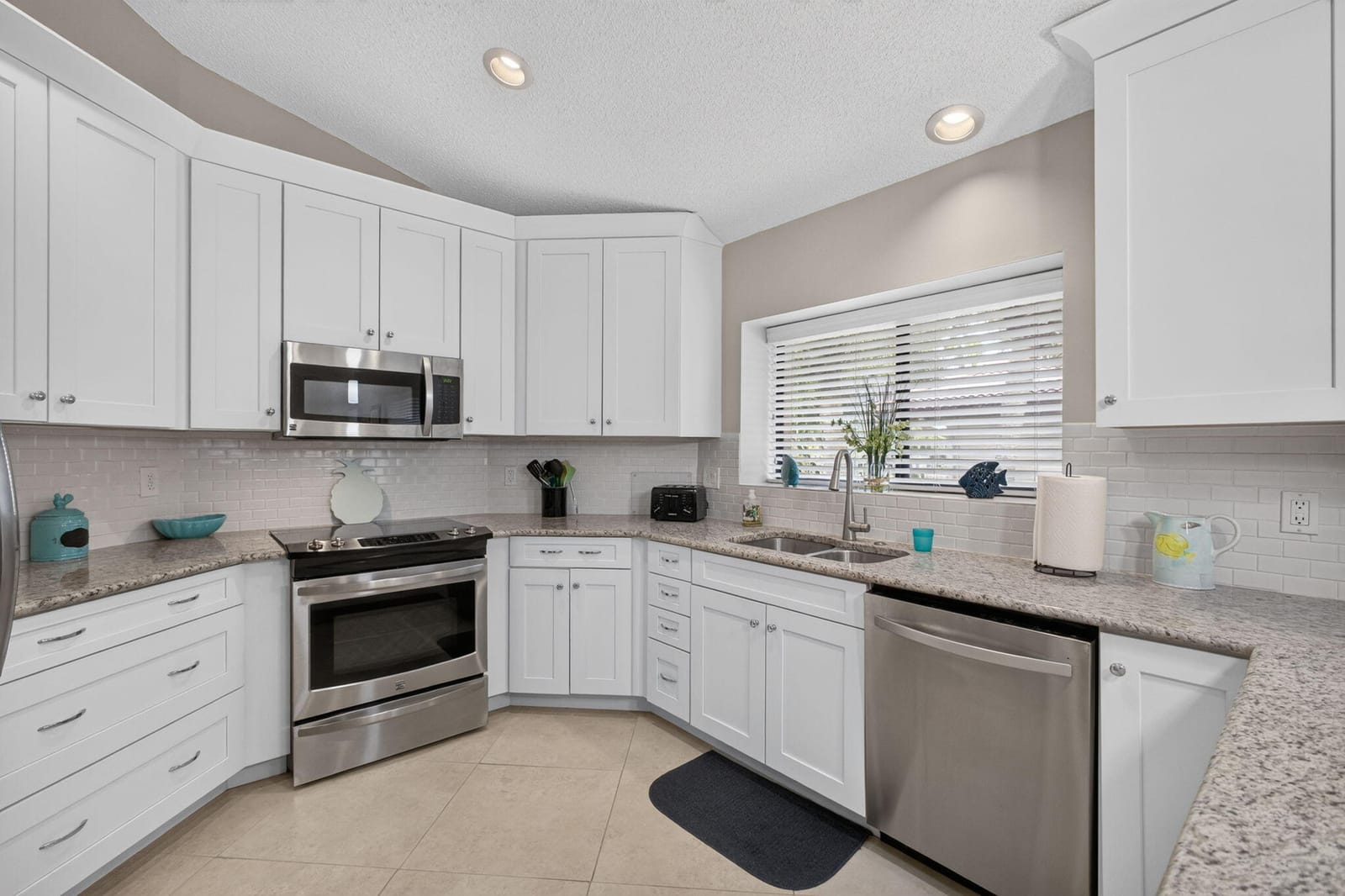 1103 Duncan Circle 201, Palm Beach Gardens, FL 33418 photo 15