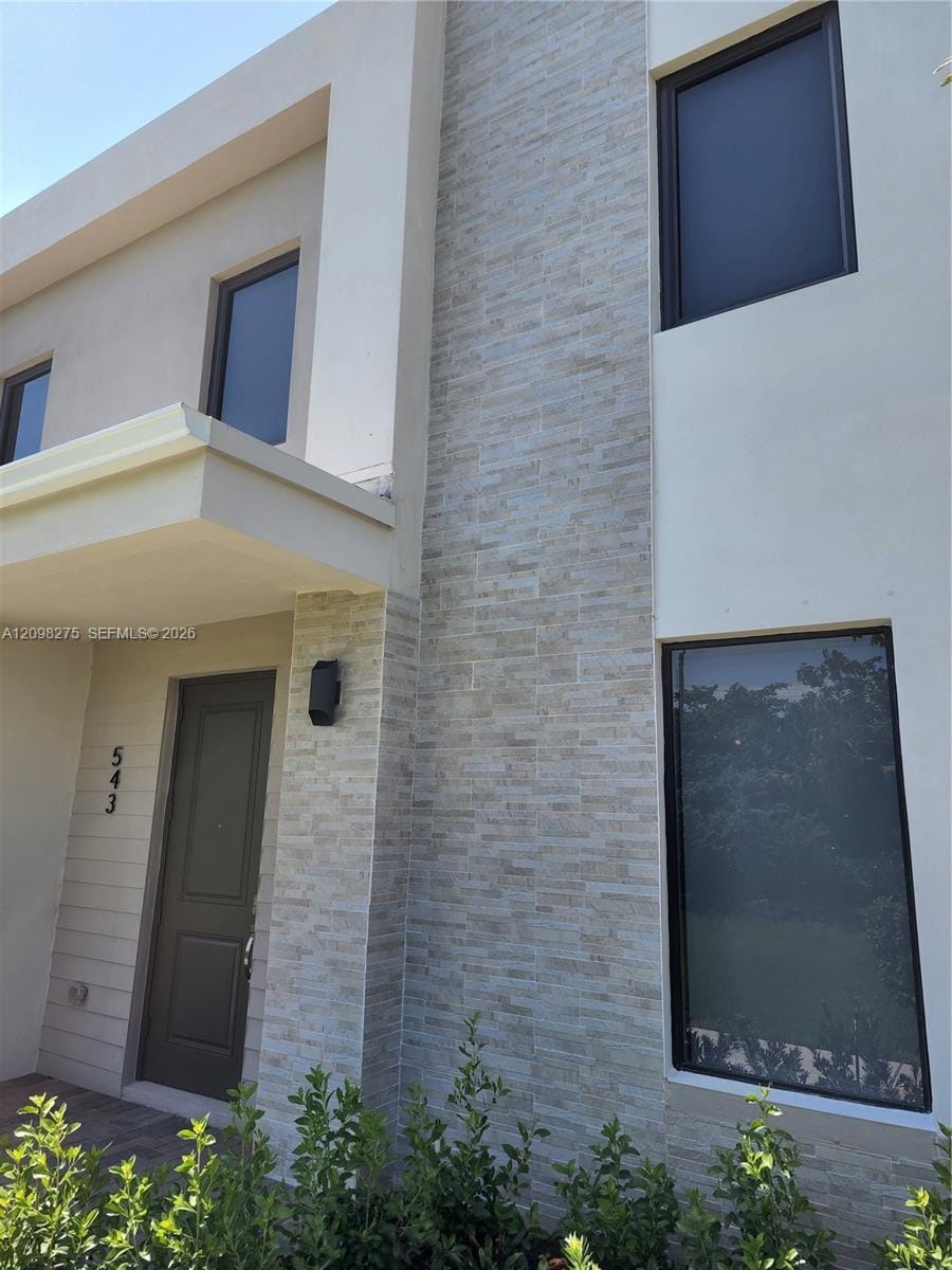 543 NW 17th Street 543 — photo 12