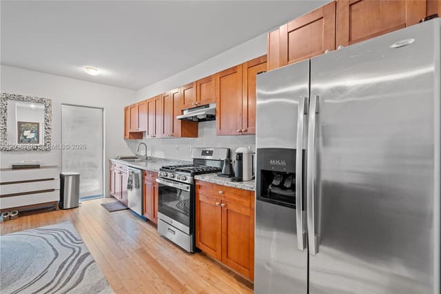 7930 Tatum Waterway Drive S9, Miami Beach, FL 33141