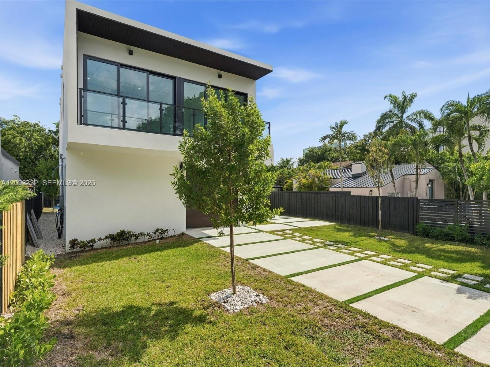 353 SW 23rd Road, Miami, FL 33129 photo 4