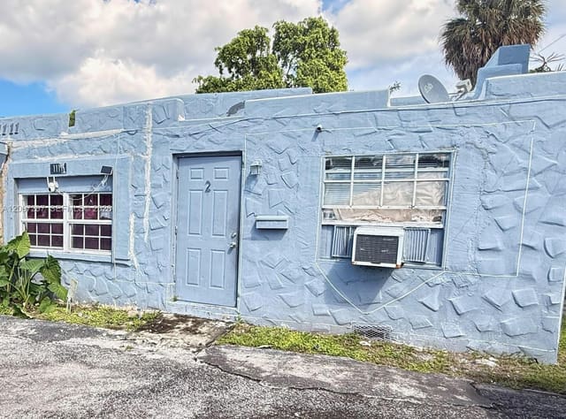1111 N 22nd Avenue 2, Hollywood, FL 33020