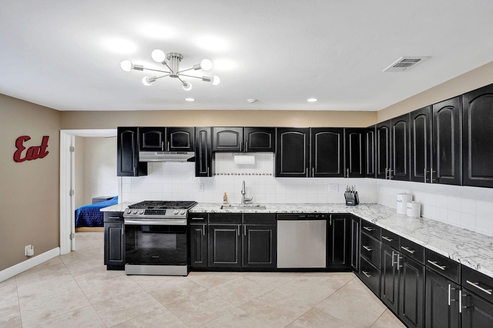 5958 TRIPHAMMER Road, Lake Worth, FL 33463 photo 4