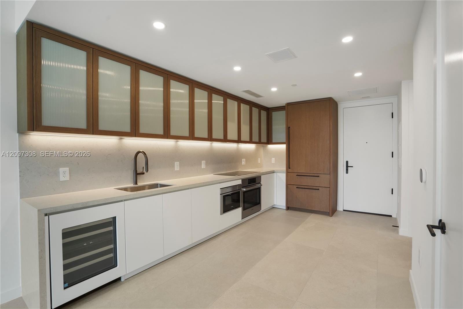 2200 Brickell Avenue 306 — photo 3