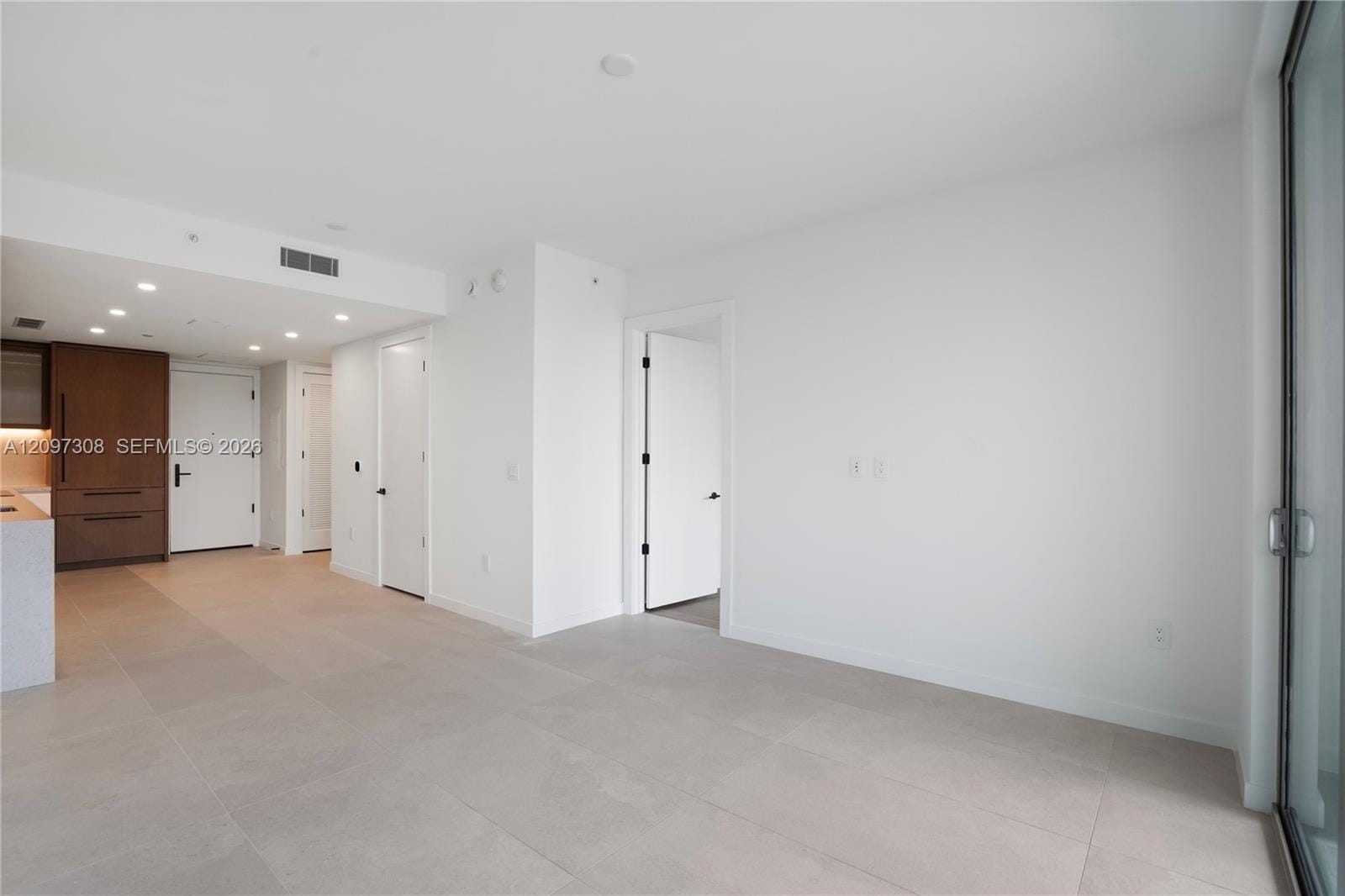 2200 Brickell Avenue 306 — photo 5