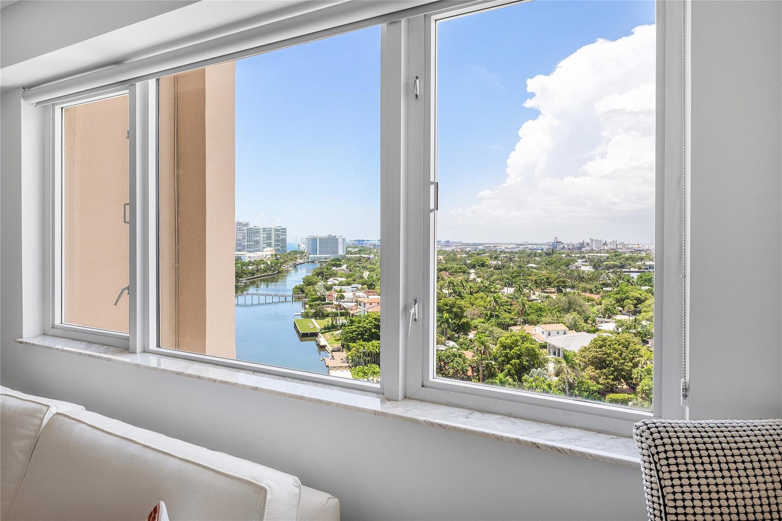 3000 Holiday Drive 1605, Fort Lauderdale, FL 33316 photo 11