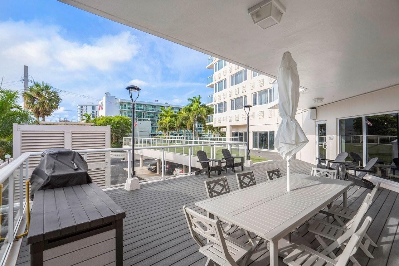 3000 Holiday Drive 1605, Fort Lauderdale, FL 33316 photo 24