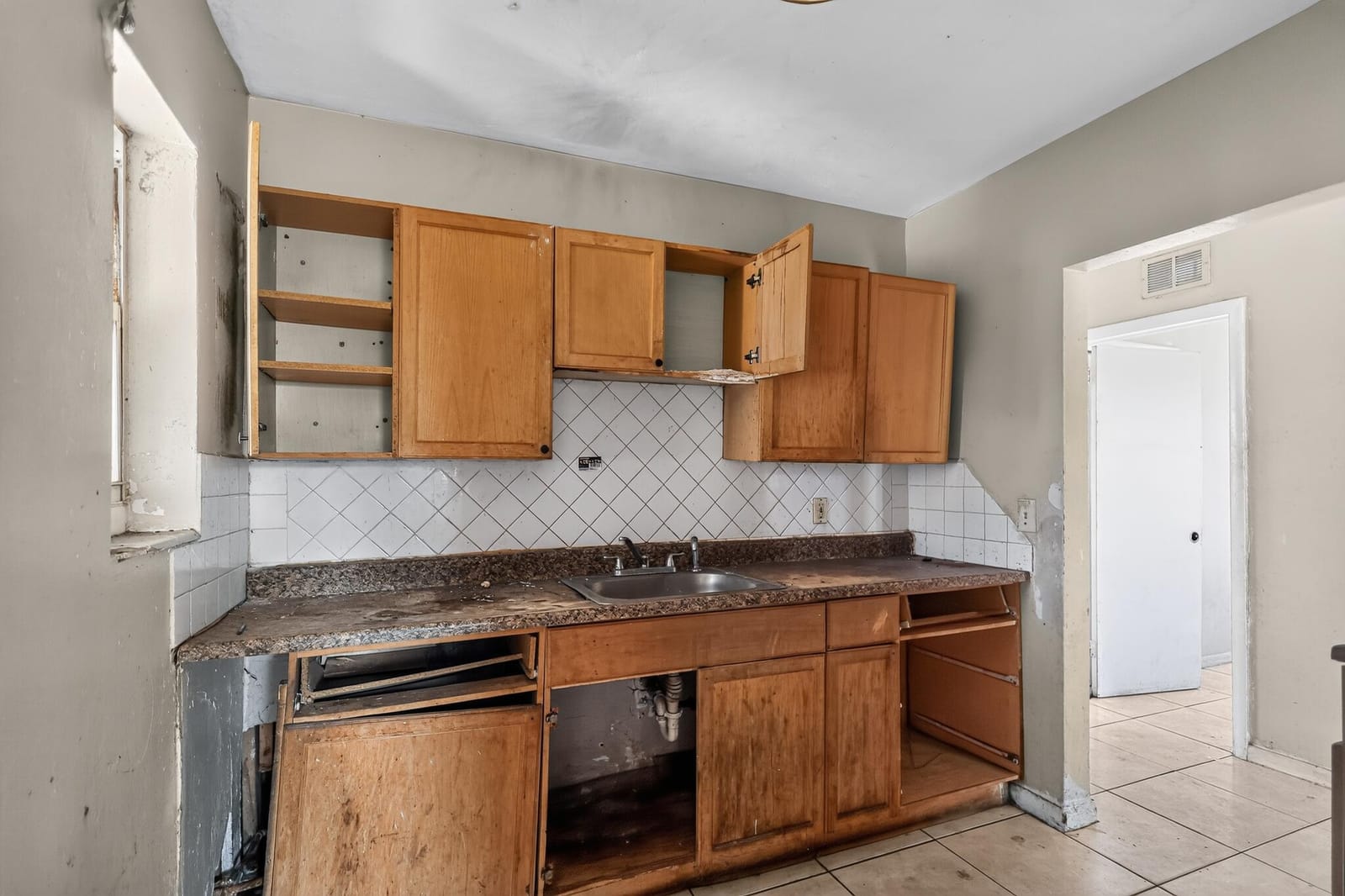 2740 NW 2ND Street — photo 12