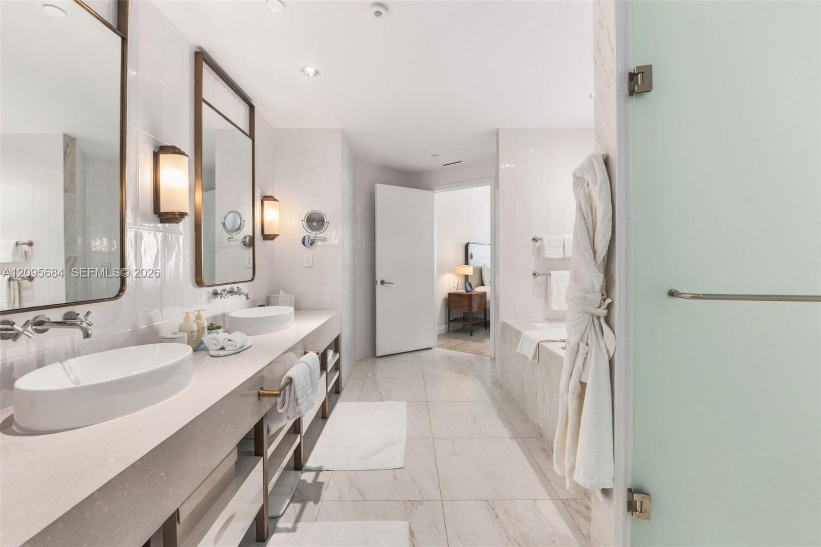 525 N Fort Lauderdale Beach Boulevard 1504 — photo 10