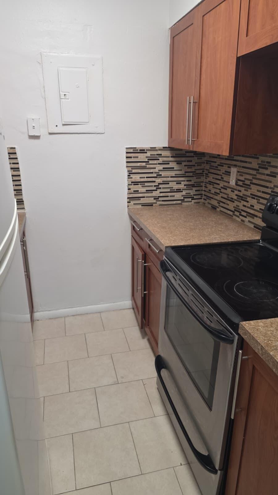 2175 NE 169TH Street 102 — photo 2