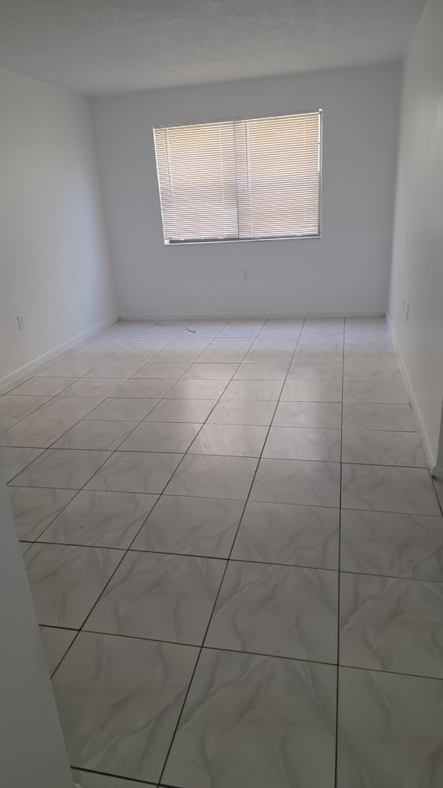 2175 NE 169TH Street 102