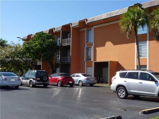 9417 SW 76th Street X26, Miami, FL 33173