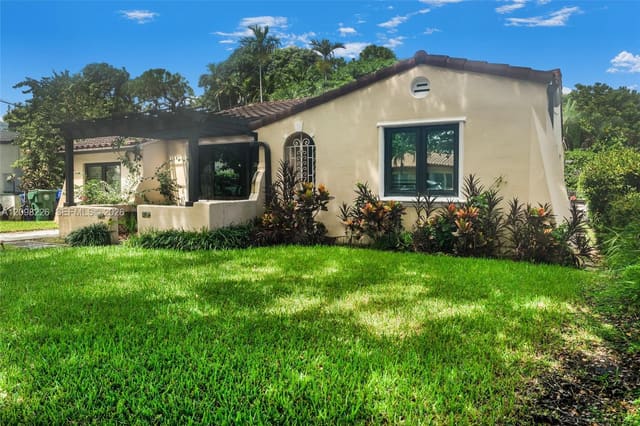 1257 SW 21st Street, Miami, FL 33145