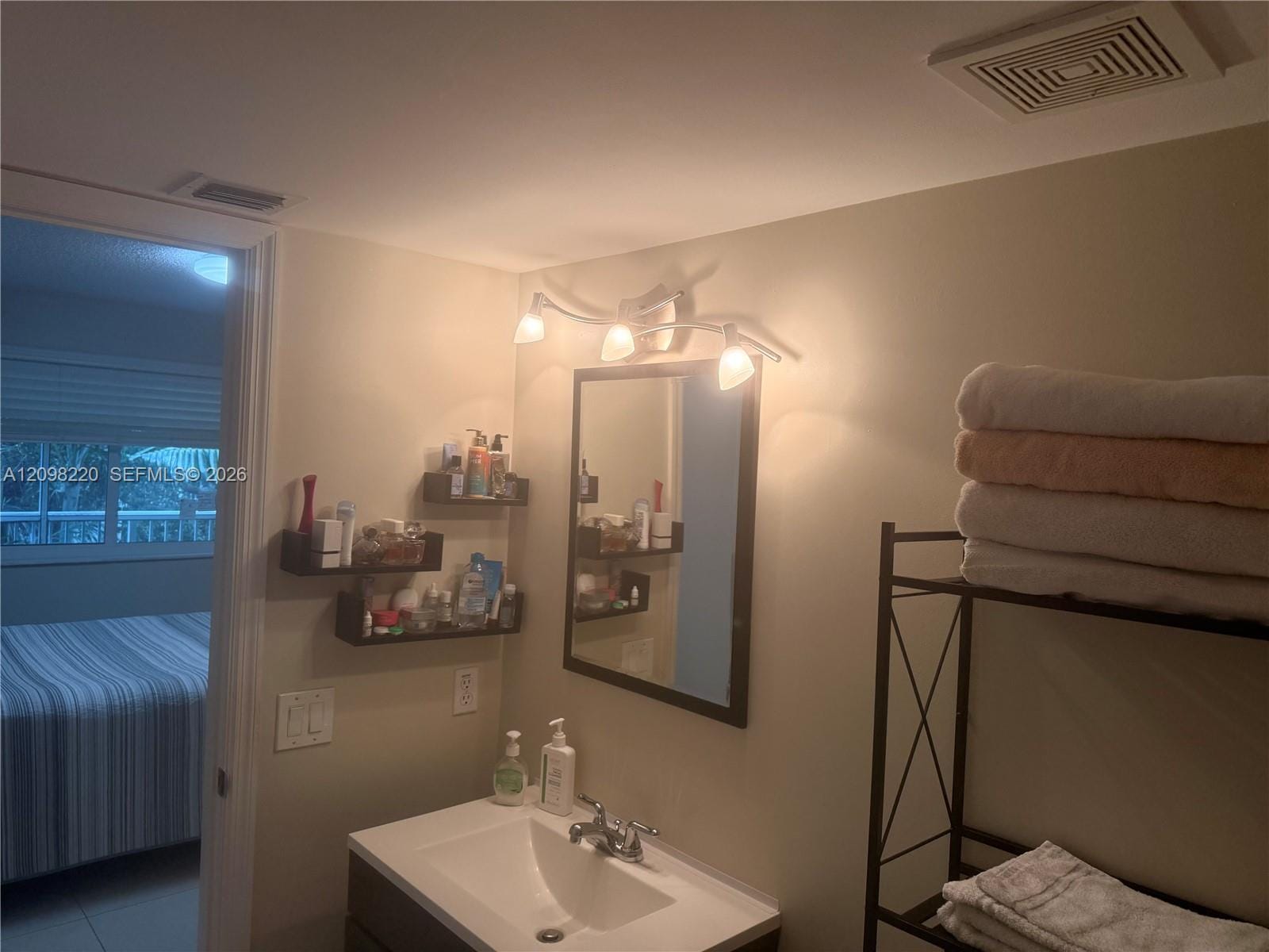 430 S Park Road 3-302, Hollywood, FL 33021 photo 15