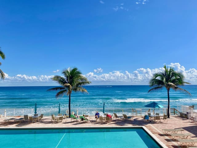 3520 S Ocean Boulevard A203, South Palm Beach, FL 33480