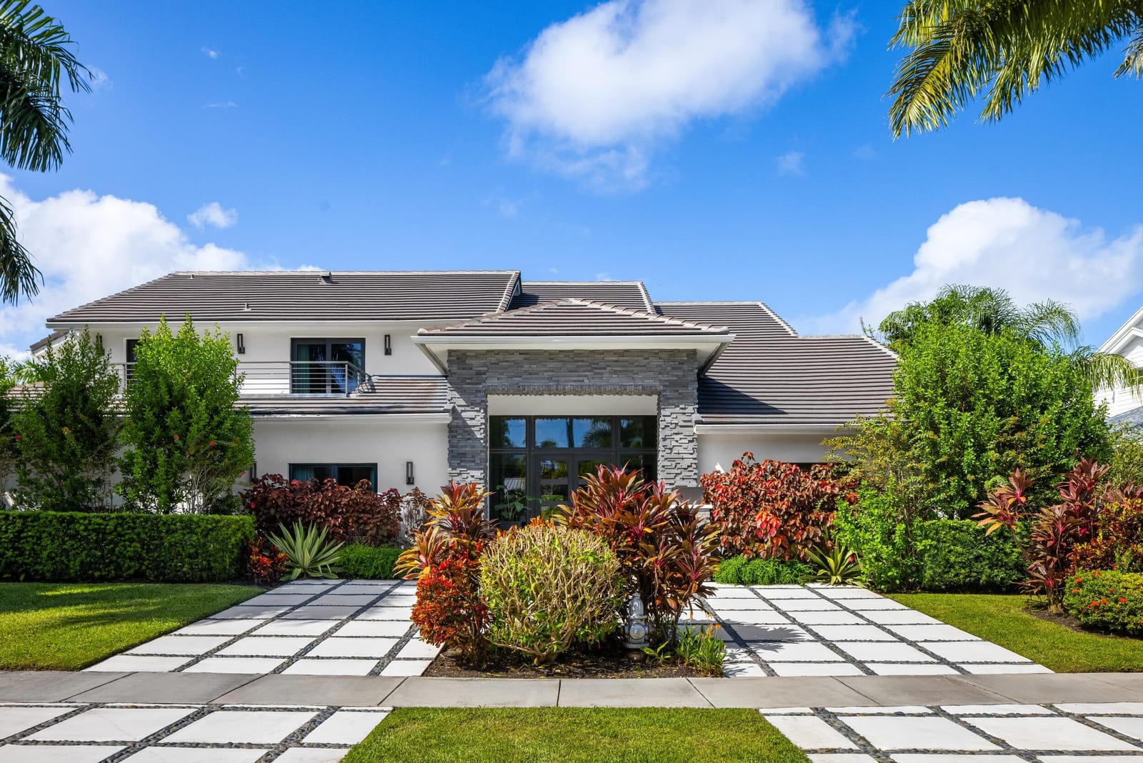 737 NE Boca Bay Colony Drive — photo 8