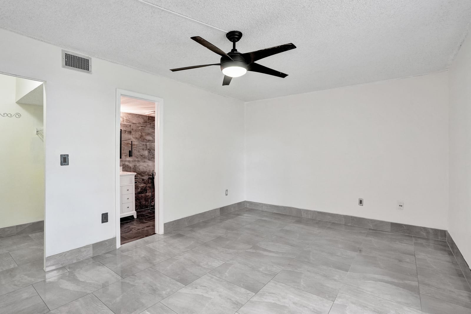 8301 SANDS POINT Boulevard S102, Tamarac, FL 33321 photo 18