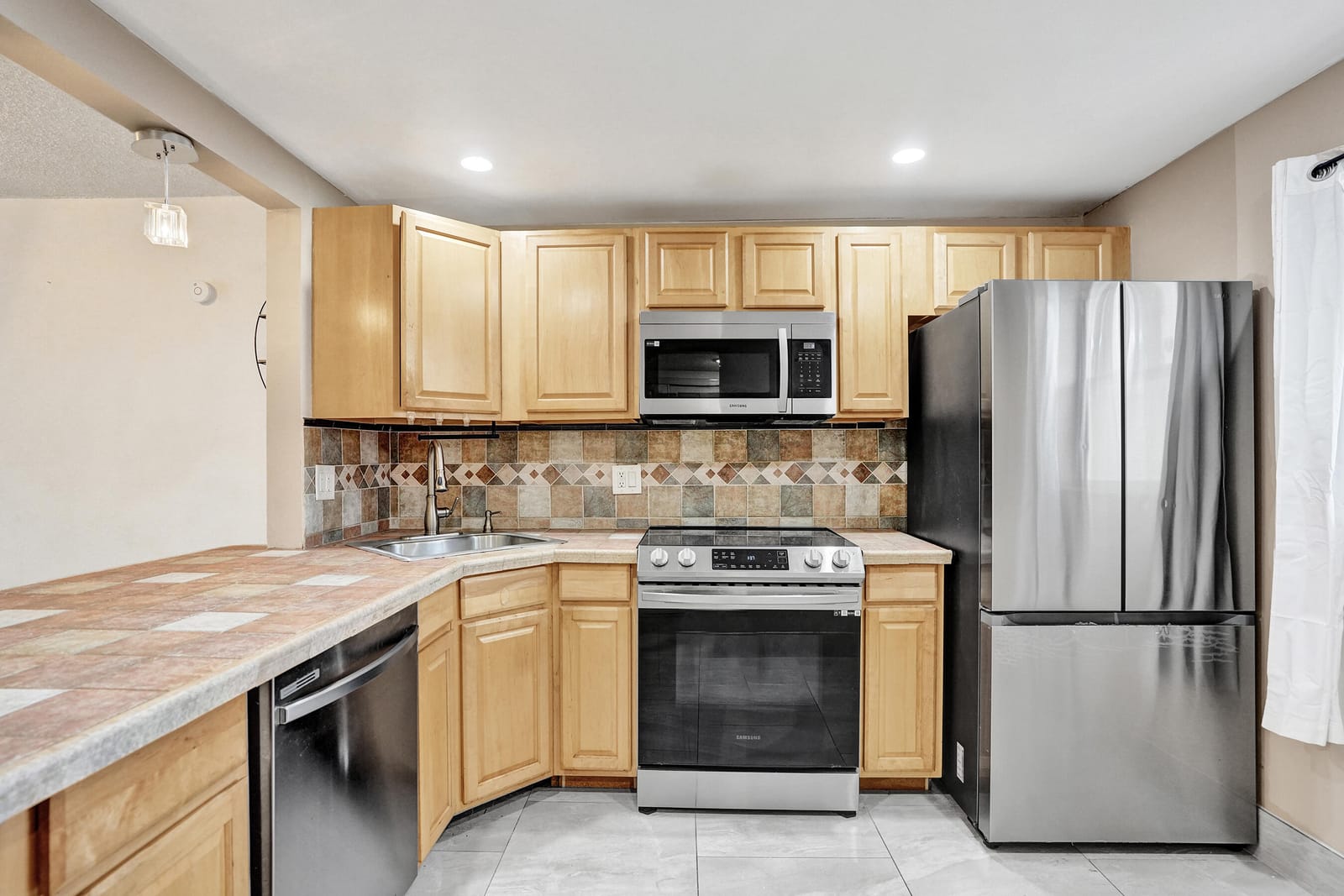 8301 SANDS POINT Boulevard S102, Tamarac, FL 33321 photo 3