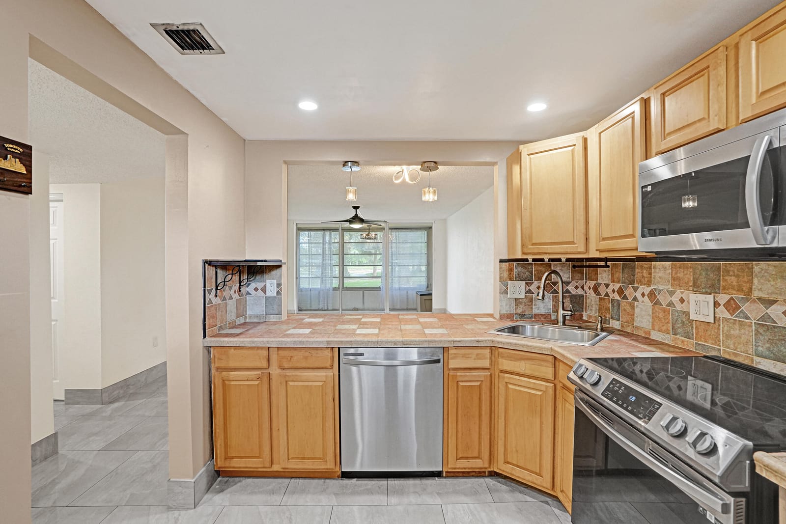 8301 SANDS POINT Boulevard S102, Tamarac, FL 33321 photo 5