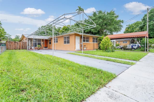 2815 SW 36th Avenue, Miami, FL 33133