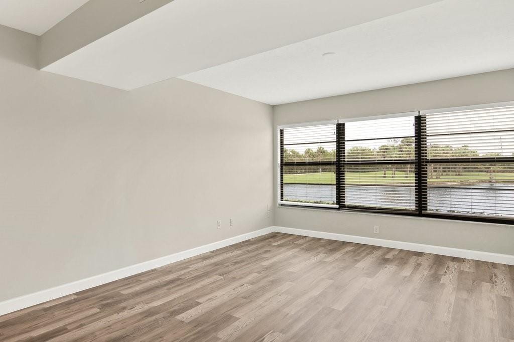 22 PLANTATION Drive 106, Vero Beach, FL 32966 photo 3