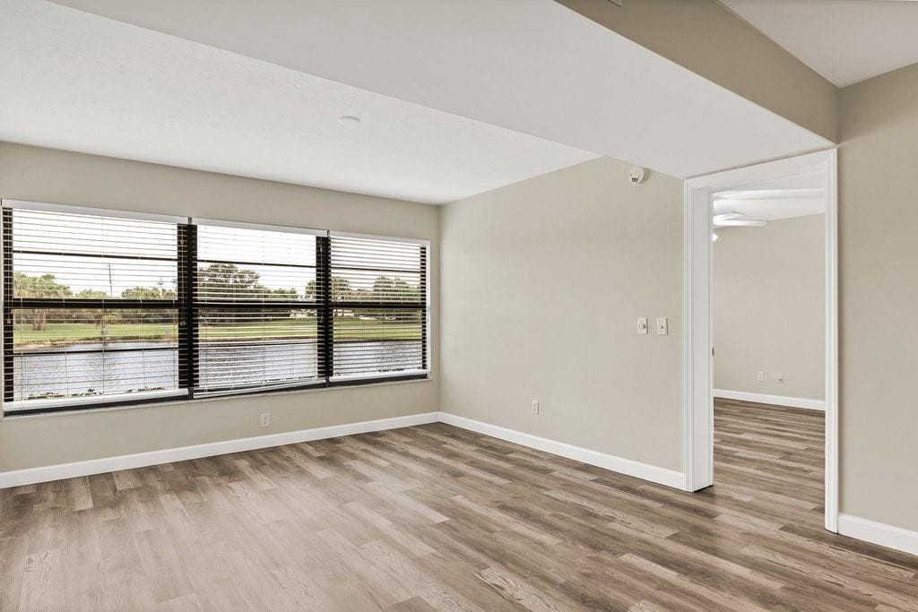 22 PLANTATION Drive 106, Vero Beach, FL 32966 photo 4