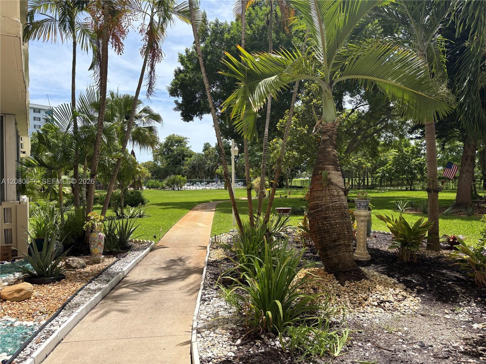 4330 Hillcrest Drive 816, Hollywood, FL 33021 photo 23