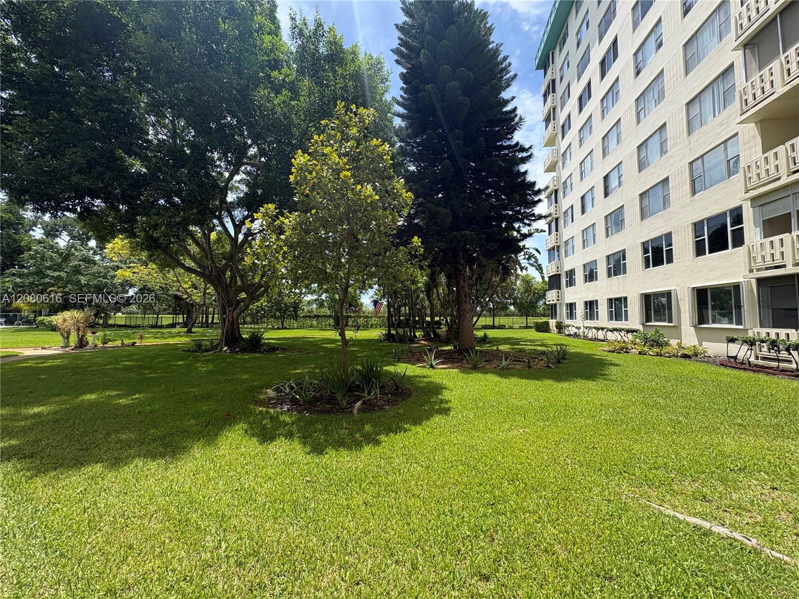 4330 Hillcrest Drive 816, Hollywood, FL 33021 photo 24