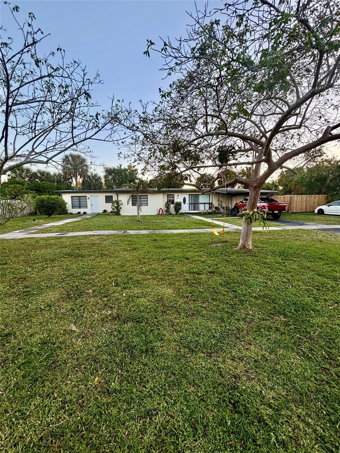 4380 SW 11TH Street