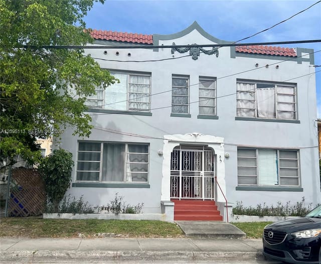 85 NW 17th Place, Miami, FL 33125