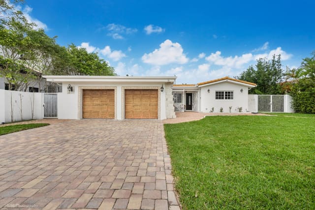 1311 Pierce Street, Hollywood, FL 33019