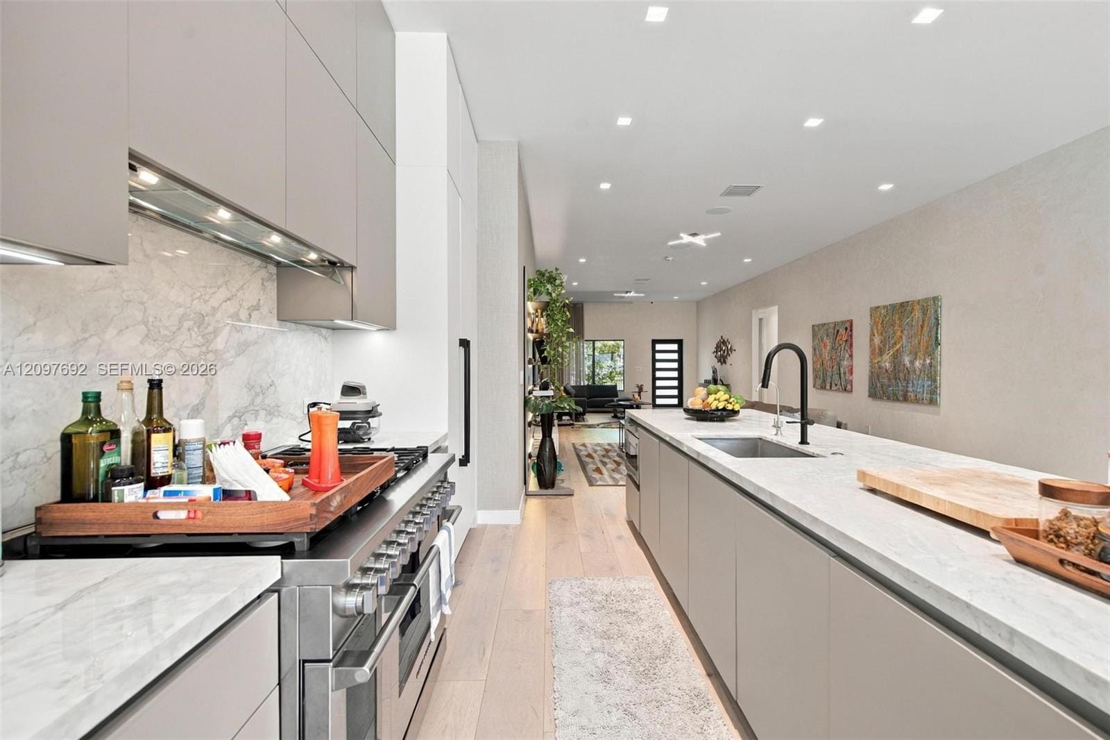 600 W 51st Street, Miami Beach, FL 33140 photo 13