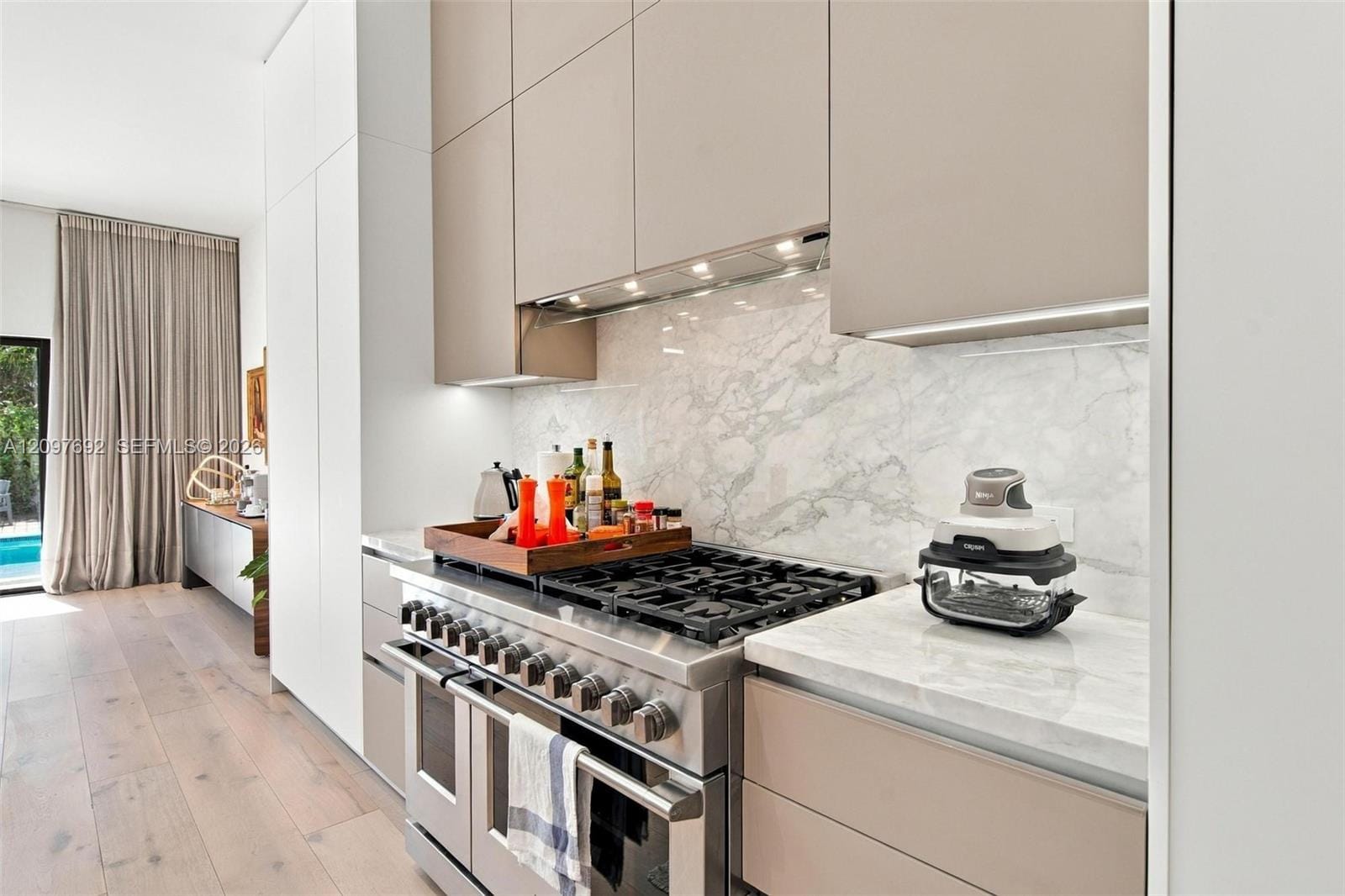 600 W 51st Street, Miami Beach, FL 33140 photo 15