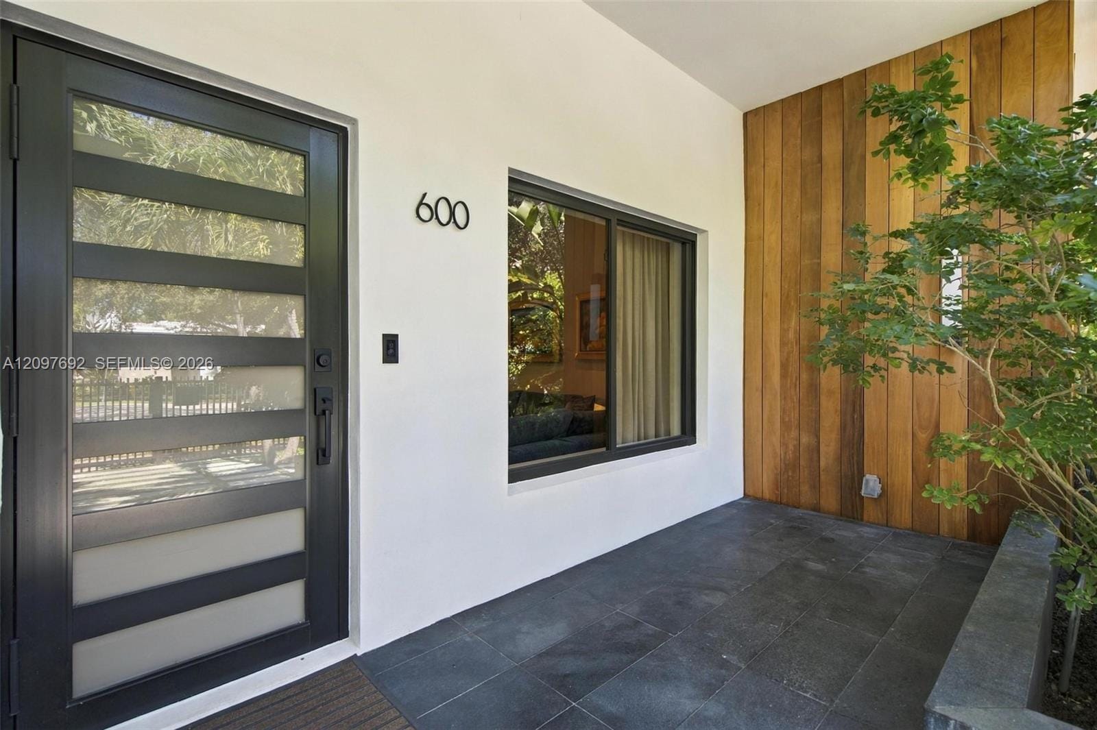 600 W 51st Street, Miami Beach, FL 33140 photo 4