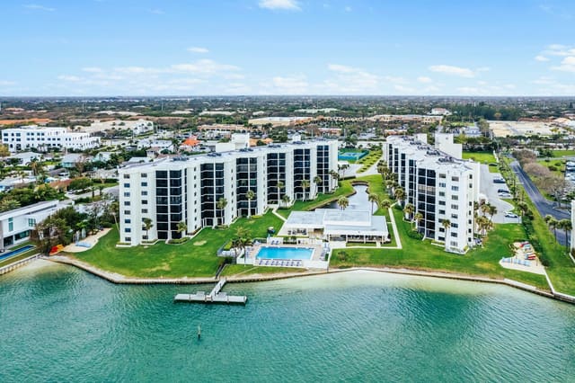 19800 Sandpointe Bay Drive S 208, Jupiter, FL 33469
