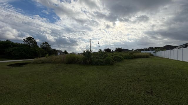 1901 SW GUERNSEY Street, Port St. Lucie, FL 34987