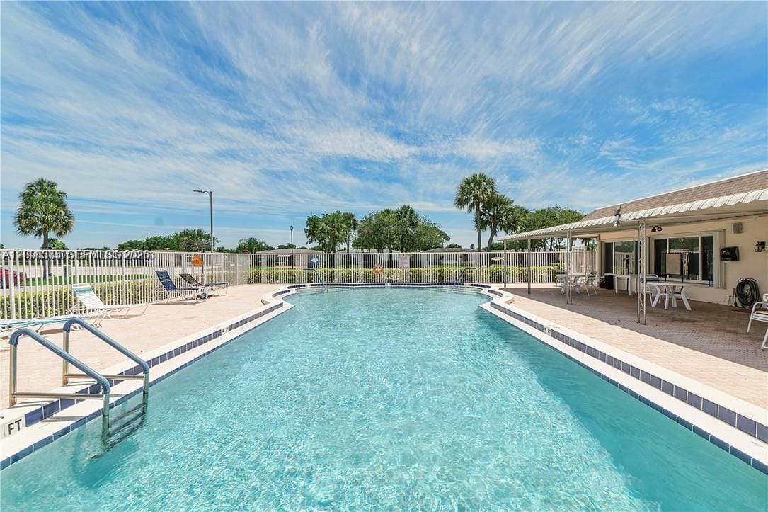 6960 NW 11th Court, Margate, FL 33063 photo 2