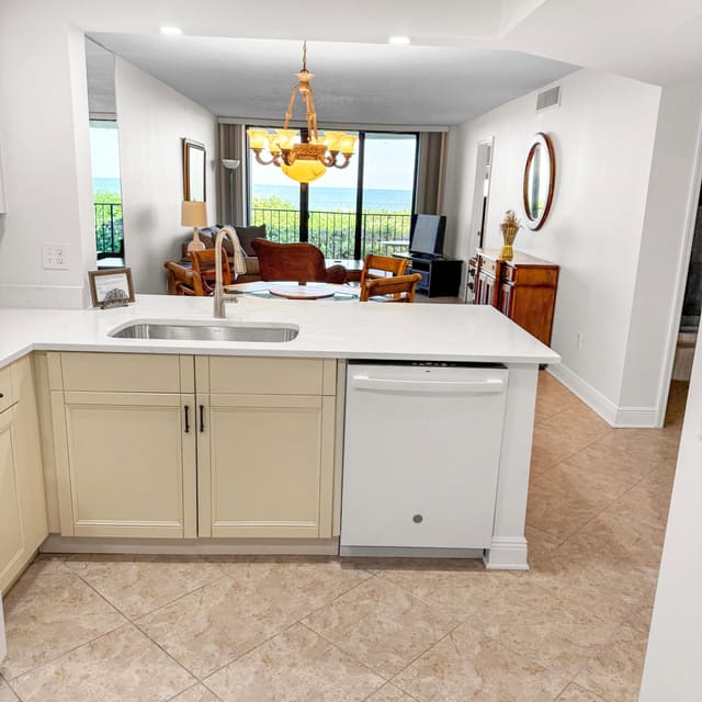 4200 N HIGHWAY A1A 215, Fort Pierce, FL 34949