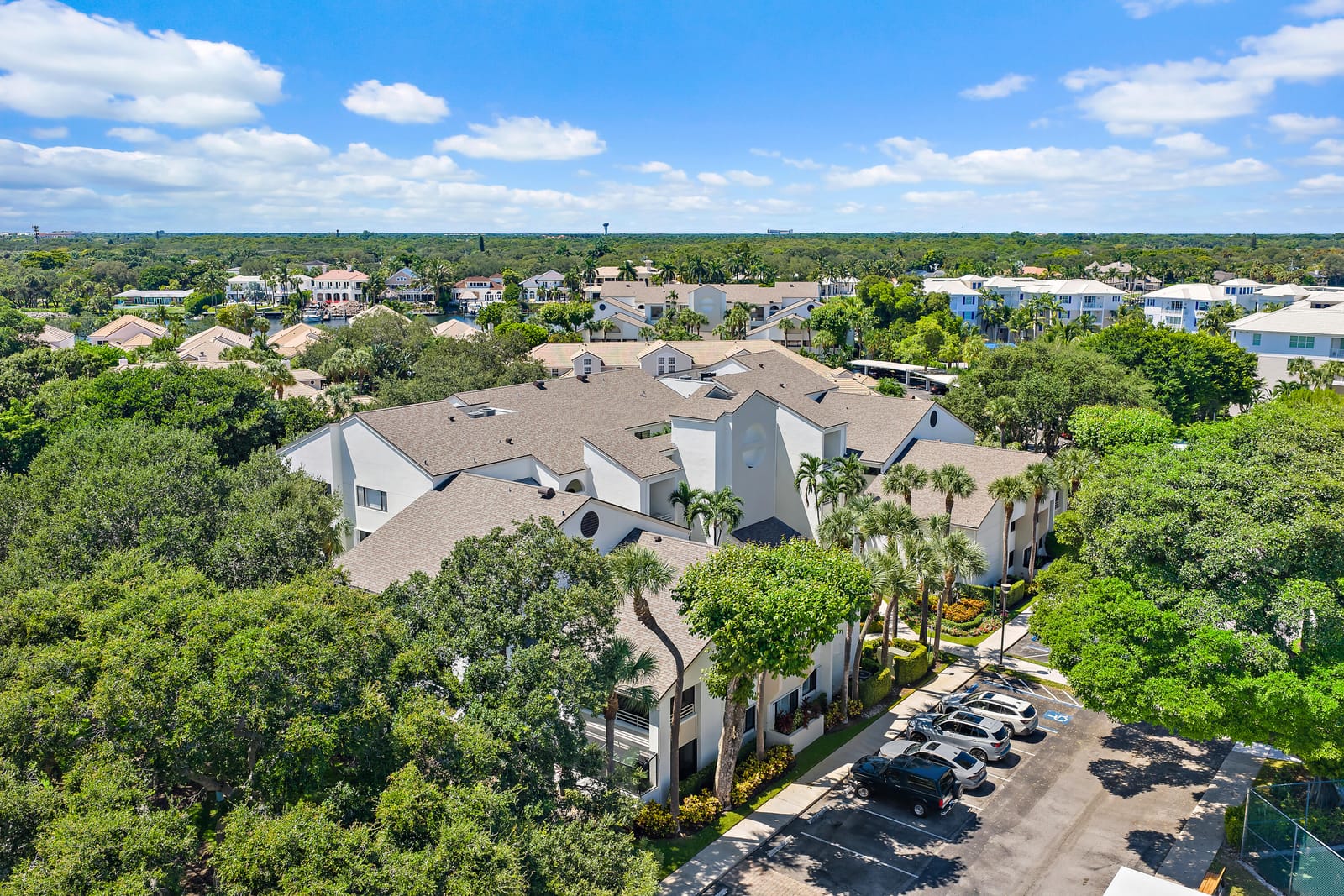 326 OAK HARBOUR Drive 326, Juno Beach, FL 33408 photo 18