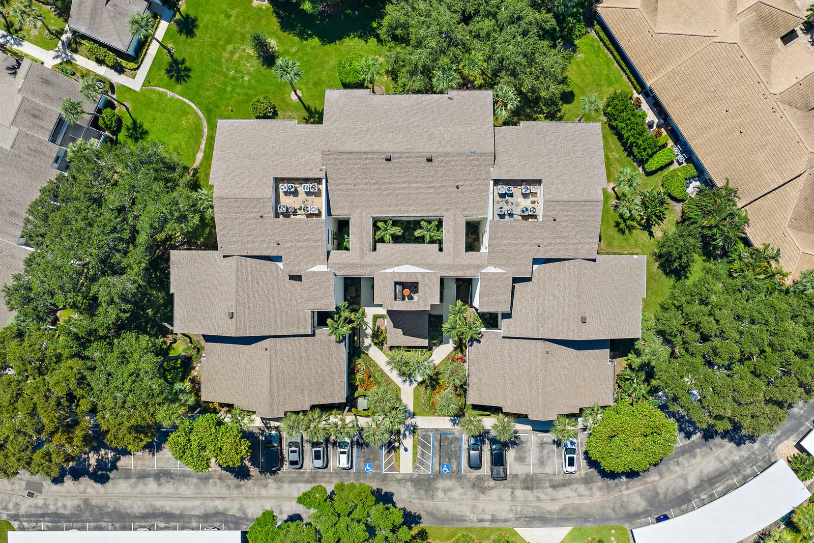 326 OAK HARBOUR Drive 326, Juno Beach, FL 33408 photo 25