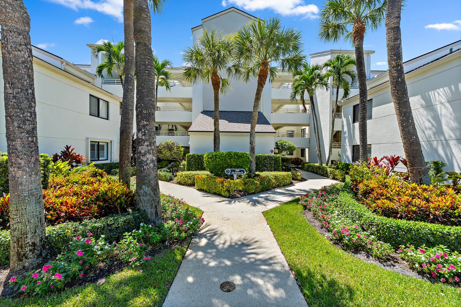 326 OAK HARBOUR Drive 326, Juno Beach, FL 33408 photo 30