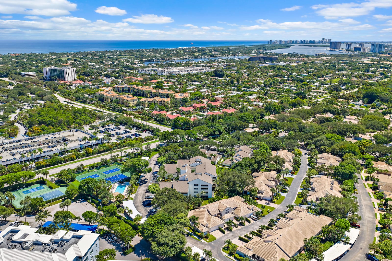 326 OAK HARBOUR Drive 326 — photo 5
