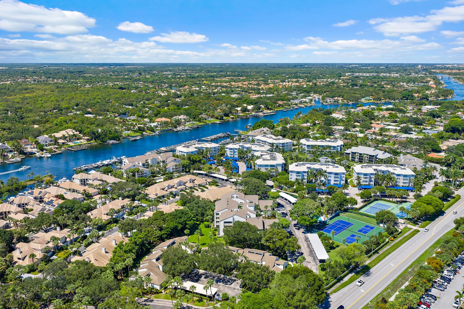 326 OAK HARBOUR Drive 326 — photo 9