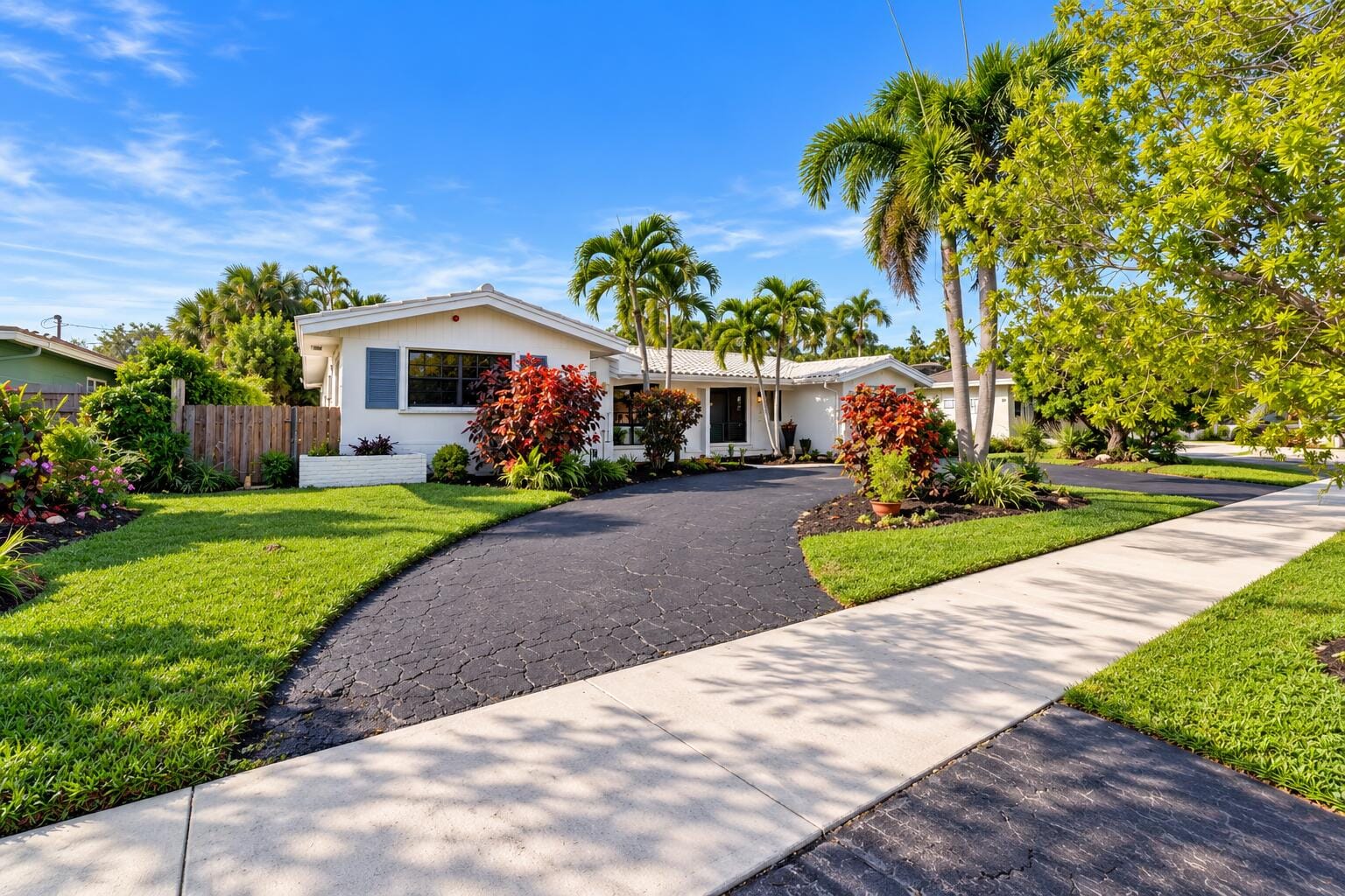 2050 NE 59TH Place, Fort Lauderdale, FL 33308 photo 2