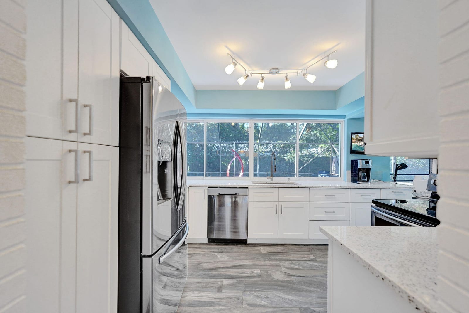 2050 NE 59TH Place, Fort Lauderdale, FL 33308 photo 5