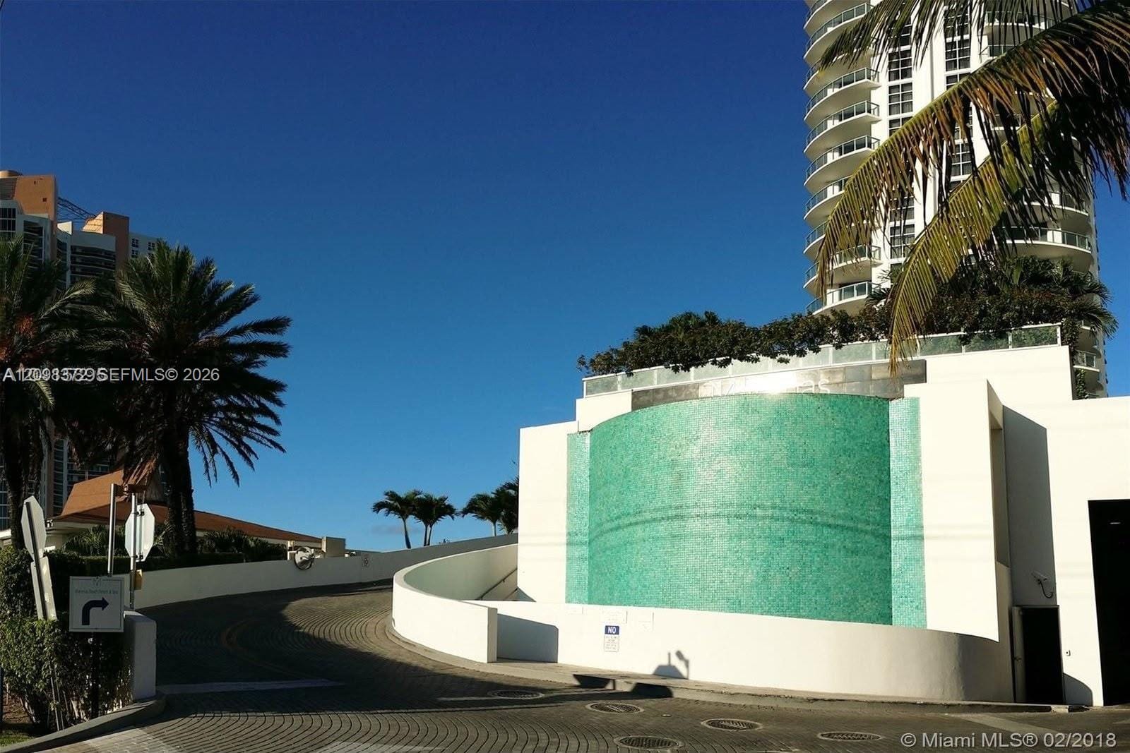 18683 Collins Avenue 701 — photo 10