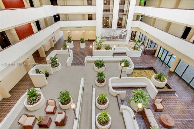 600 Biltmore Way 306, Coral Gables, FL 33134