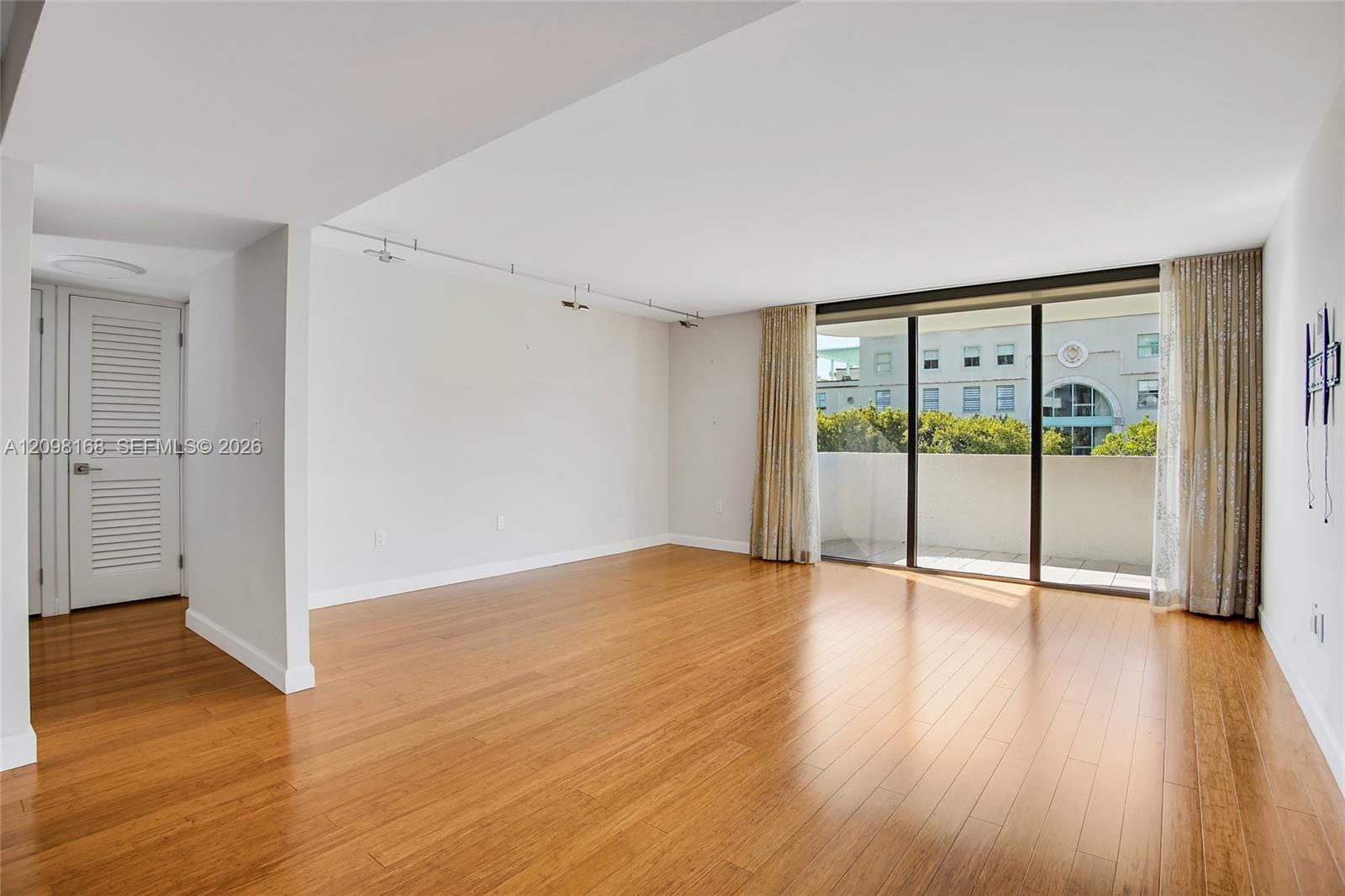 600 Biltmore Way 306, Coral Gables, FL 33134 photo 4