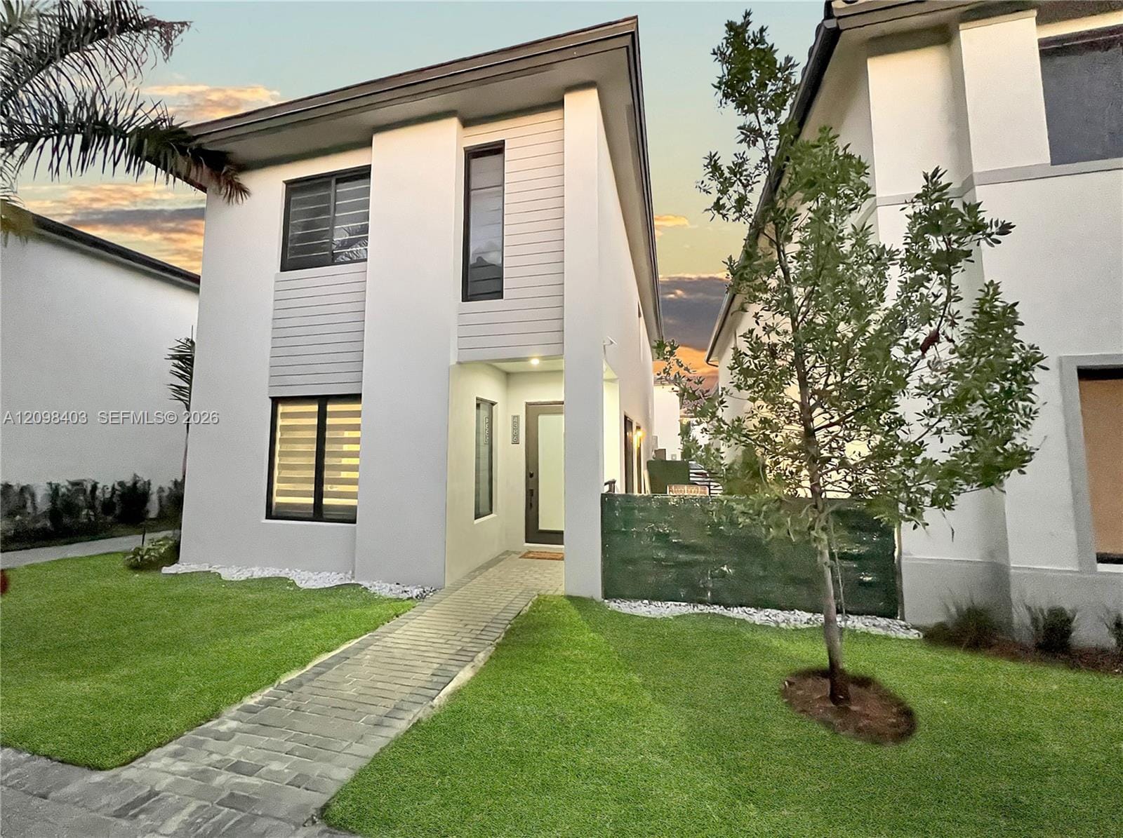 4386 NW 80th Court ., Doral, FL 33166 photo 2
